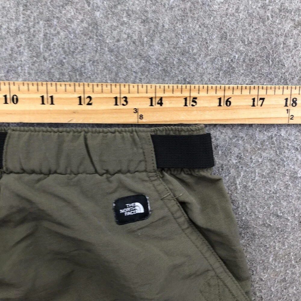 The North Face Shorts Mens Medium Green Cargo Belted 11 Inseam Outdoor Hiking